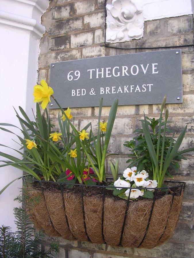 69Thegrove Acomodação com café da manhã Londres Exterior foto